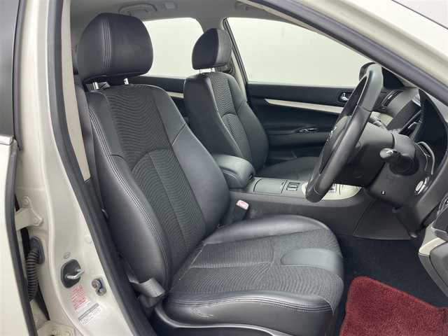 日産 スカイライン 250GT Type V 岡山県 2006(平18)年 3.1万km ホワイトパール 純正HDDナビ/（CD/DVD/TV/BT)/バックカメラ/ステアリングリモコン/ETC/HIDヘッドライト/オートライト/フォグランプ/パワーシート/ハーフレザーシート