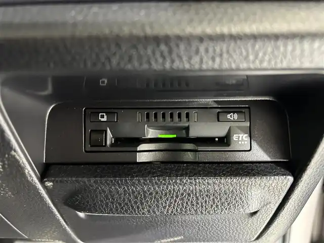 トヨタ ノア ハイブリッド G 佐賀県 2019(令1)年 3.6万km アバンギャルドブロンズメタリック 純正９インチSDナビ/CD DVD TV/衝突軽減システム/両側パワースライドドア/シートヒーター/トヨタセーフティー/レーンキープアシスト/クリアランスソナー/ビルトインETC/ドラレコ前後/LEDヘッドライト/オートライト/オートマチックハイビーム