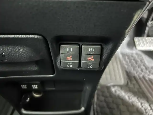 トヨタ ノア ハイブリッド G 佐賀県 2019(令1)年 3.6万km アバンギャルドブロンズメタリック 純正９インチSDナビ/CD DVD TV/衝突軽減システム/両側パワースライドドア/シートヒーター/トヨタセーフティー/レーンキープアシスト/クリアランスソナー/ビルトインETC/ドラレコ前後/LEDヘッドライト/オートライト/オートマチックハイビーム