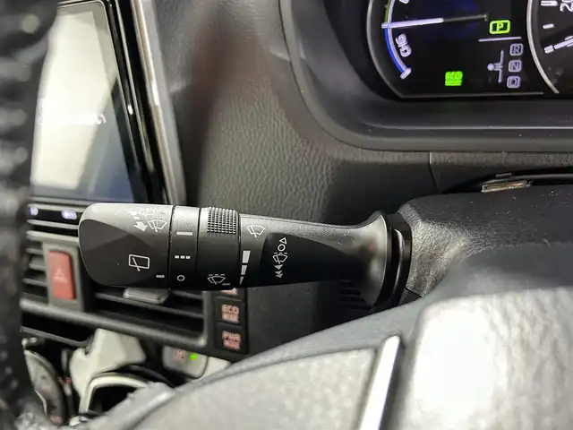 トヨタ ノア ハイブリッド G 佐賀県 2019(令1)年 3.6万km アバンギャルドブロンズメタリック 純正９インチSDナビ/CD DVD TV/衝突軽減システム/両側パワースライドドア/シートヒーター/トヨタセーフティー/レーンキープアシスト/クリアランスソナー/ビルトインETC/ドラレコ前後/LEDヘッドライト/オートライト/オートマチックハイビーム