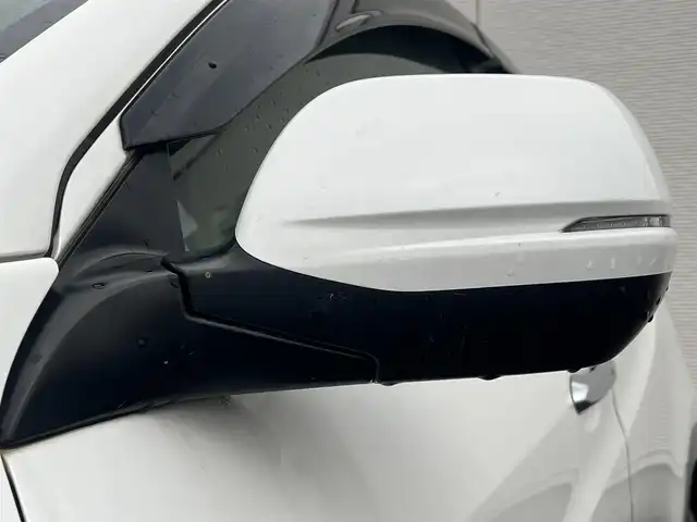 ホンダ ヴェゼル X 秋田県 2016(平28)年 7万km ホワイトオーキッドパール 純正ナビ/衝突軽減システム/４WD/LEDヘッドライト/スマートキー/バックカメラ/純正アルミ/フルセグ/プッシュスタート/コーナーセンサー/前席シートヒーター/ETC/パーキングアシスト/アイドリングストップ/ステアリングスイッチ/フルフラットシート/純正フロアマット/純正ドアバイザー/横滑り防止/寒冷地仕様/オートエアコン/オートライト/パワーステアリング/パワーウィンドウ/電動格納ウィンカーミラー/保証書/取扱説明書/記録簿