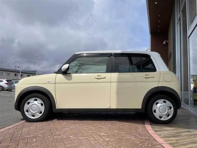 スズキ ラパン S 道央・札幌 2017(平29)年 6.5万km シフォンアイボリーメタリック ４ＷＤ/純正オーディオ(AM/FM/CD)/アイドリングストップ/ドアバイザー/プッシュスタート/シートヒーター/純正シートカバー付/純正フロアマット/横滑り防止装置/盗難防止装置/衝突軽減ブレーキ/オートライト/積込夏タイヤ/　　(社外AW付 155/65R14 21年製 溝５ｍｍ)