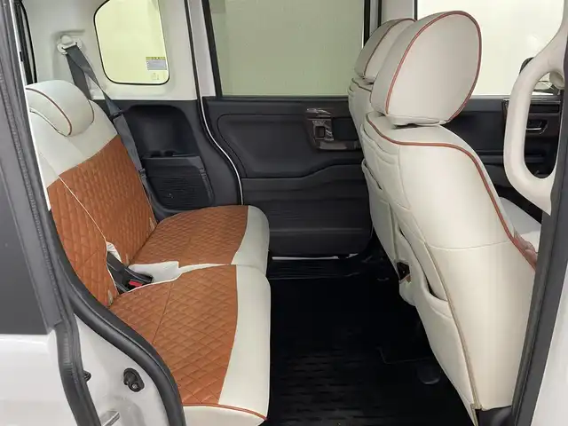 ホンダ Ｎ ＢＯＸ G･L ホンダセンシング カッパーブラウンスタイル 長崎県 2019(平31)年 5万km 白Ⅱ 純正7インチナビ　（VXM-194VFi）/・フルセグTV　CD/DVD/SD/iPod/Bluetooth/ホンダセンシング/・衝突軽減ブレーキ/・誤発進抑制機能/・車線逸脱抑制機能/・アダプティブクルーズコントロール/バックカメラ/ステアリングスイッチ/両側パワースライドドア/プッシュスタート/オートハイビーム/ECONスイッチ/ETC/全席専用シートカバー/純正フロアマット/取扱説明書/保証書