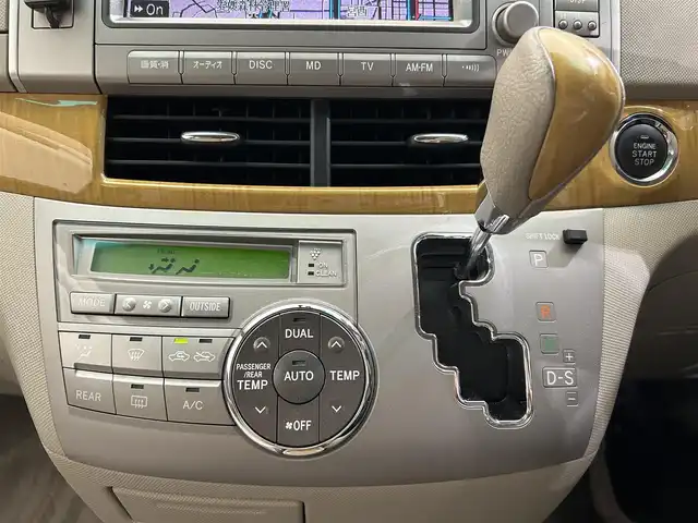 トヨタ エスティマ アエラス Gパッケージ 愛媛県 2006(平18)年 6.7万km パール 純正ＨＤＤナビバック・サイド・フロントカメラ　ＥＴＣ　純正フロアマット　純アルミホイール　ハロゲンヘッドライト　三列シート　フラットシート　パワーシート　スマートキーＷＡＣクルーズコントロル