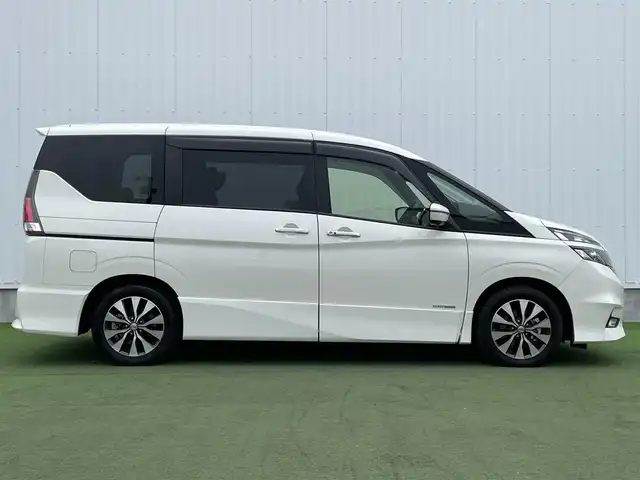 日産 セレナ ハイウェイスターVセレクションⅡ 香川県 2019(平31)年 4.8万km ブリリアントホワイトパール 登録時走行距離：47918km/カロッツェリア8型ナビ/　CD DVD BT フルセグTV/全方位カメラ/カロッツェリア10.2型フリップダウンモニター（TVM-FW1030）/両側パワースライドドア/エマージェンシーブレーキ/レーンキープアシスト/レーダークルーズコントロール/アイドリングストップ/横滑り防止装置/オートホールド機能付き電子パーキングブレーキ/デジタルインナーミラー/前後ドライブレコーダー/ビルトインETC/ロールサンシェード/ISOFU/IX/プッシュスタート/スマートキー/スペアキー