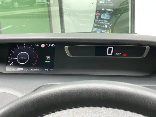 日産 セレナ ハイウェイスターVセレクションⅡ 香川県 2019(平31)年 4.8万km ブリリアントホワイトパール 登録時走行距離：47918km/カロッツェリア8型ナビ/　CD DVD BT フルセグTV/全方位カメラ/カロッツェリア10.2型フリップダウンモニター（TVM-FW1030）/両側パワースライドドア/エマージェンシーブレーキ/レーンキープアシスト/レーダークルーズコントロール/アイドリングストップ/横滑り防止装置/オートホールド機能付き電子パーキングブレーキ/デジタルインナーミラー/前後ドライブレコーダー/ビルトインETC/ロールサンシェード/ISOFU/IX/プッシュスタート/スマートキー/スペアキー