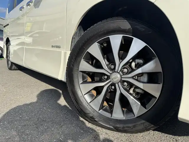 日産 セレナ ハイウェイスターVセレクションⅡ 千葉県 2019(平31)年 4.8万km ブリリアントホワイトパール インテリジェントエマージェンシーブレーキ/プロパイロット/社外ナビ/アラウンドビューモニター/AM/FM/CD/DVD/BT/フルセグTV/社外フリップダウンモニター/社外レーダー/両側パワースライドドア/前後コーナーセンサー/前後社外ドライブレコーダー/ビルトインETC/デジタルインナーミラー/電動サイドブレーキ/ブレーキホールド/社外フロアマット/純正ドアバイザー/USB電源/純正16インチAW/スマートキー/保証書・取説