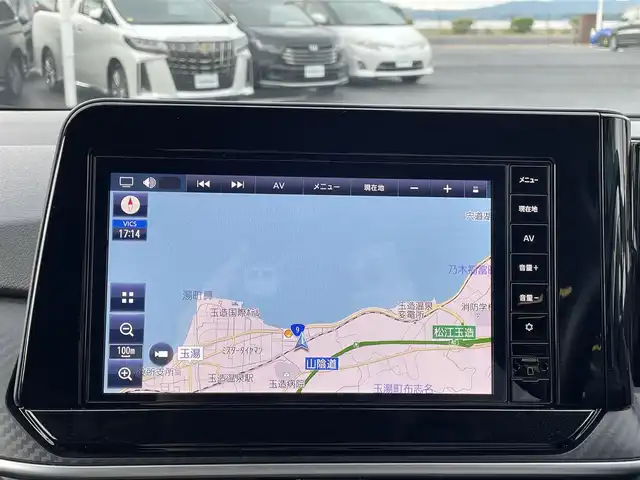 日産 ノート X 島根県 2023(令5)年 4万km ピュアホワイトパール エマージェンシーブレーキ/純正9インチナビ/フルセグTV/Bluetooth/バックカメラ/ステアリングスイッチ/コーナーセンサー /ドライブレコーダー/ビルトインETC/オートライト/スマートキー/プッシュスタート /フロアマット/電子パーキング