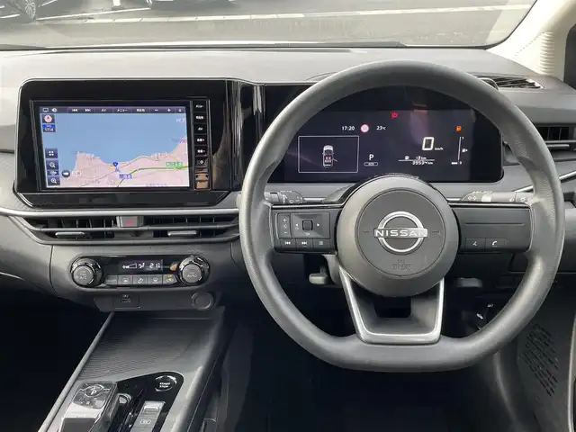 日産 ノート X 島根県 2023(令5)年 4万km ピュアホワイトパール エマージェンシーブレーキ/純正9インチナビ/フルセグTV/Bluetooth/バックカメラ/ステアリングスイッチ/コーナーセンサー /ドライブレコーダー/ビルトインETC/オートライト/スマートキー/プッシュスタート /フロアマット/電子パーキング