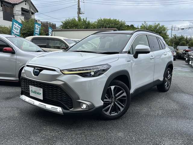 トヨタ カローラ クロス ハイブリッド Z 埼玉県 2021(令3)年 3.2万km プラチナホワイトパールマイカ ワンオーナー/メモリナビ/フルセグテレビ/バックカメラ/ウィンカーミラー/クルーズコントロール/サンルーフ/運転席エアバッグ/助手席エアバッグ/サイドエアバッグ/ＡＢＳ（アンチロックブレーキ）/トラクションコントロール/前席シートベルトプリテンショナー	/前席シートベルトフォースリミッター/後席３点式シートベルト/ブレーキアシスト/衝突安全ボディ/EBD	標準/盗難防止装置/その他安全装置(S-VSC)/ステアリングホイールテレスコピック機構/本革巻きステアリング