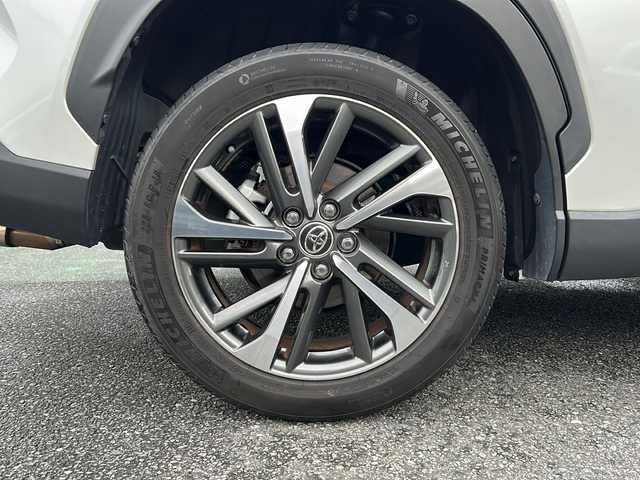 トヨタ カローラ クロス ハイブリッド Z 埼玉県 2021(令3)年 3.2万km プラチナホワイトパールマイカ ワンオーナー/メモリナビ/フルセグテレビ/バックカメラ/ウィンカーミラー/クルーズコントロール/サンルーフ/運転席エアバッグ/助手席エアバッグ/サイドエアバッグ/ＡＢＳ（アンチロックブレーキ）/トラクションコントロール/前席シートベルトプリテンショナー	/前席シートベルトフォースリミッター/後席３点式シートベルト/ブレーキアシスト/衝突安全ボディ/EBD	標準/盗難防止装置/その他安全装置(S-VSC)/ステアリングホイールテレスコピック機構/本革巻きステアリング