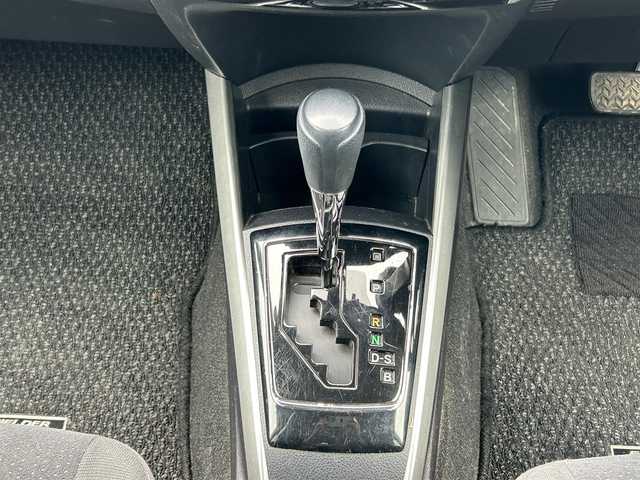 トヨタ カローラ フィールダー 1．5G 福島県 2017(平29)年 13万km ホワイトパールクリスタルシャイン ４ＷＤ/純正ナビ/・フルセグＴＶ/・ＣＤ/・ＡＭ・ＦＭ/衝突軽減ブレーキ/レーンアシスト/オートマチックハイビーム/ＥＴＣ/純正フロアマット/横滑り防止/ステアリングリモコン/プッシュスタート/冬タイヤ積込