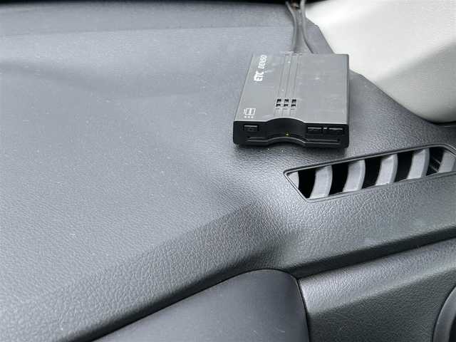 トヨタ カローラ フィールダー 1．5G 福島県 2017(平29)年 13万km ホワイトパールクリスタルシャイン ４ＷＤ/純正ナビ/・フルセグＴＶ/・ＣＤ/・ＡＭ・ＦＭ/衝突軽減ブレーキ/レーンアシスト/オートマチックハイビーム/ＥＴＣ/純正フロアマット/横滑り防止/ステアリングリモコン/プッシュスタート/冬タイヤ積込
