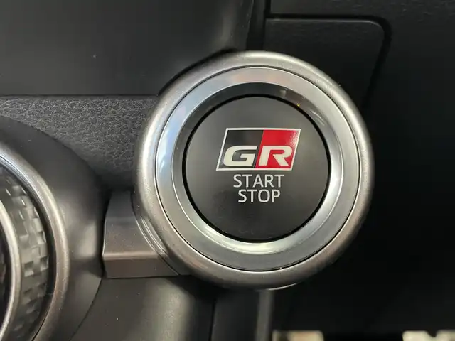トヨタ ＧＲ８６ SZ 埼玉県 2024(令6)年 1.9万km 青Ｍ 純正９インチナビ　/ 地デジＴＶ ＨＤＭＩ/バックカメラ　/ＥＴＣ　/ドライブレコーダー　/プリクラッシュセーフティ/レーダークルーズコントロール/レーンキープアシスト/クリアランスソナー /パドルシフト　/純正アルミホイール　/LEDオートライト　/スマートキー　/ＬＥＤヘッドライト　/地デジＴＶ
