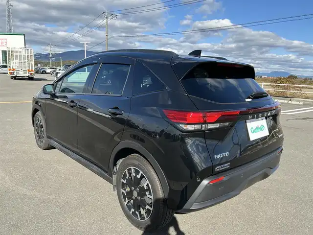 日産 ノート e－パワーオーテック 佐賀県 2019(令1)年 7.3万km スーパーブラック 純正SDナビゲーション/・フルセグTV/CD/DVD/SD/Bluetooth/アラウンドビューモニター/ETC/デジタルインナーミラー/ISOFIX対応/革巻きステアリング/ステアリングリモコン/純正15インチアルミホイール/純正LEDヘッドライト/純正フォグランプ/純正フロアマット/新車保証書/取扱説明書/スペアキー１本/インテリジェントクルーズコントロール/レーンディパーチャーワーニング/エマージェンシーブレーキ/横滑り防止装置