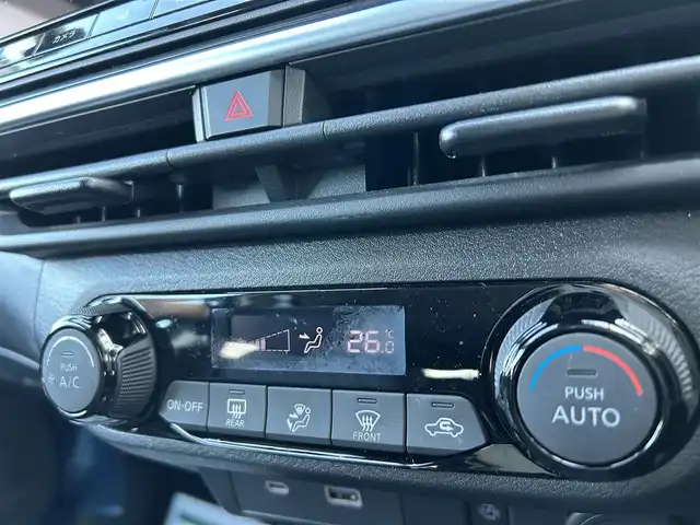 日産 ノート e－パワーオーテック 佐賀県 2019(令1)年 7.3万km スーパーブラック 純正SDナビゲーション/・フルセグTV/CD/DVD/SD/Bluetooth/アラウンドビューモニター/ETC/デジタルインナーミラー/ISOFIX対応/革巻きステアリング/ステアリングリモコン/純正15インチアルミホイール/純正LEDヘッドライト/純正フォグランプ/純正フロアマット/新車保証書/取扱説明書/スペアキー１本/インテリジェントクルーズコントロール/レーンディパーチャーワーニング/エマージェンシーブレーキ/横滑り防止装置