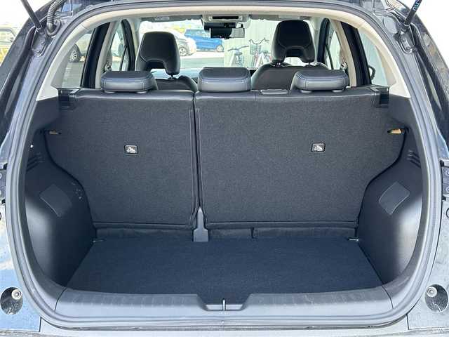 日産 ノート e－パワーオーテック 佐賀県 2019(令1)年 7.3万km スーパーブラック 純正SDナビゲーション/・フルセグTV/CD/DVD/SD/Bluetooth/アラウンドビューモニター/ETC/デジタルインナーミラー/ISOFIX対応/革巻きステアリング/ステアリングリモコン/純正15インチアルミホイール/純正LEDヘッドライト/純正フォグランプ/純正フロアマット/新車保証書/取扱説明書/スペアキー１本/インテリジェントクルーズコントロール/レーンディパーチャーワーニング/エマージェンシーブレーキ/横滑り防止装置