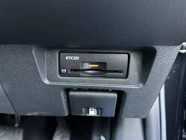 日産 ノート e－パワーオーテック 佐賀県 2019(令1)年 7.3万km スーパーブラック 純正SDナビゲーション/・フルセグTV/CD/DVD/SD/Bluetooth/アラウンドビューモニター/ETC/デジタルインナーミラー/ISOFIX対応/革巻きステアリング/ステアリングリモコン/純正15インチアルミホイール/純正LEDヘッドライト/純正フォグランプ/純正フロアマット/新車保証書/取扱説明書/スペアキー１本/インテリジェントクルーズコントロール/レーンディパーチャーワーニング/エマージェンシーブレーキ/横滑り防止装置