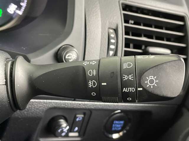 トヨタ ランドクルーザー プラド TX 道央・札幌 2019(令1)年 9.3万km ホワイトパールクリスタルシャイン ・4WD/寒冷地仕様/・トヨタセーフティセンス/・プリクラッシュセーフティ/・レーダークルーズコントロール/・純正SDナビ NSCN-W68　/・Bluetooth/CD/SD/バックカメラ/・純正エンジンスターター/前方ドライブレコーダー/・積込冬タイヤ純正AW/・LEDヘッドライト/オートハイビーム/・センターデフロック/・純正フロアマット/・ドアバイザー/・取説/保証書