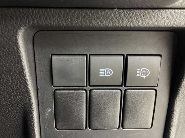 トヨタ ランドクルーザー プラド TX 道央・札幌 2019(令1)年 9.3万km ホワイトパールクリスタルシャイン ・4WD/寒冷地仕様/・トヨタセーフティセンス/・プリクラッシュセーフティ/・レーダークルーズコントロール/・純正SDナビ NSCN-W68　/・Bluetooth/CD/SD/バックカメラ/・純正エンジンスターター/前方ドライブレコーダー/・積込冬タイヤ純正AW/・LEDヘッドライト/オートハイビーム/・センターデフロック/・純正フロアマット/・ドアバイザー/・取説/保証書