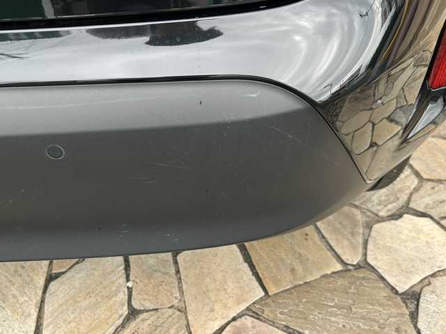 トヨタ ヤリスクロス ハイブリッド Z 静岡県 2024(令6)年 1.7万km ブラックマイカ 純正ナビ/・FM/AM/・フルセグTV/・Bluetooth/・USB/・Miracast/・HDMI/主要装備/・全方位カメラ/・ＥＴＣ/・シートヒーター/・ステアリングヒーター/・パーキングアシスト/・ＥＴＣ２．０/・オートハイビーム/・パワーバックドア/・横滑り防止装置/・サイドカーテンエアバッグ/・ＬＥＤヘッドライト/・クリアランスソナー/・プリクラッシュセーフティ