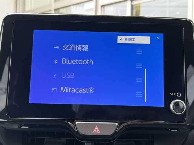 トヨタ ヤリスクロス ハイブリッド Z 静岡県 2024(令6)年 1.7万km ブラックマイカ 純正ナビ/・FM/AM/・フルセグTV/・Bluetooth/・USB/・Miracast/・HDMI/主要装備/・全方位カメラ/・ＥＴＣ/・シートヒーター/・ステアリングヒーター/・パーキングアシスト/・ＥＴＣ２．０/・オートハイビーム/・パワーバックドア/・横滑り防止装置/・サイドカーテンエアバッグ/・ＬＥＤヘッドライト/・クリアランスソナー/・プリクラッシュセーフティ