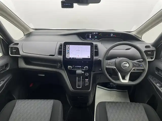 日産 セレナ ハイウェイスター V 宮城県 2020(令2)年 4万km ブリリアントホワイトパール 純正9型ナビ/プロパイロット/純正16インチAW/安全装備/・アラウンドビューモニター/・エマージェンシーブレーキ/・プロパイロットパーキング/・側方/後方支援/革巻きステアリング/・ステアリングスイッチ/両側パワースライドドア/ビルトインETC/前後ドライブレコーダー/純正LEDヘッドライト/・フォグランプ