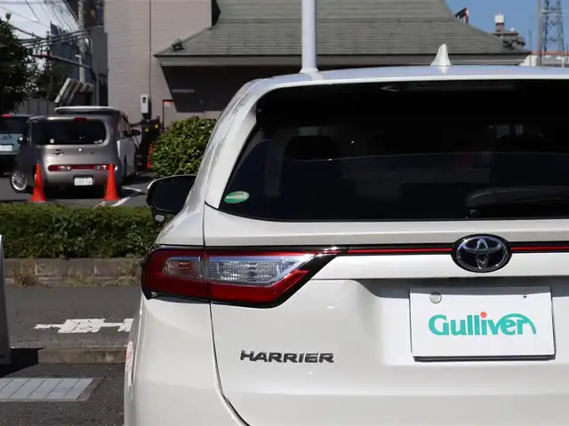 トヨタ ハリアー プレミアム 神奈川県 2018(平30)年 7万km ホワイトパールクリスタルシャイン JBLスピーカー /バックカメラ /ドラレコ前後/ETC2.0/TOYOTA純正メモリナビ/DVD/Blu-rayナビ/フルセグテレビ/アイドリングストップ/ウィンカーミラー/クルーズコントロール(追従機能付)/ドアバイザー/プッシュスタート/パワーバックドア/保証書/取説/スペアキー/：スペアカードキー