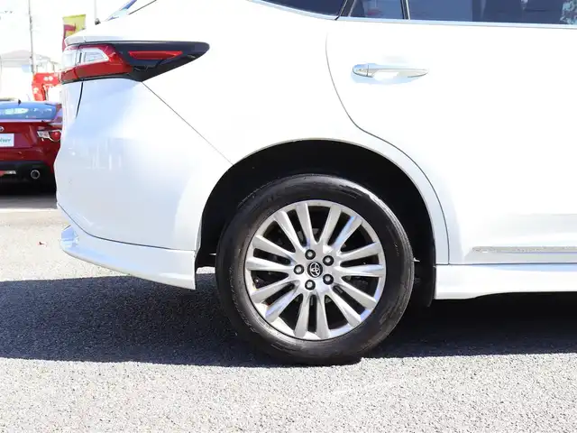 トヨタ ハリアー プレミアム 神奈川県 2018(平30)年 7万km ホワイトパールクリスタルシャイン JBLスピーカー /バックカメラ /ドラレコ前後/ETC2.0/TOYOTA純正メモリナビ/DVD/Blu-rayナビ/フルセグテレビ/アイドリングストップ/ウィンカーミラー/クルーズコントロール(追従機能付)/ドアバイザー/プッシュスタート/パワーバックドア/保証書/取説/スペアキー/：スペアカードキー