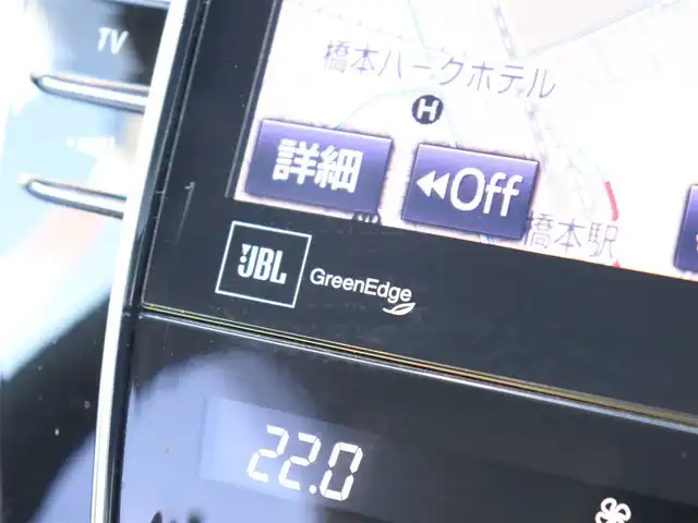 トヨタ ハリアー プレミアム 神奈川県 2018(平30)年 7万km ホワイトパールクリスタルシャイン JBLスピーカー /バックカメラ /ドラレコ前後/ETC2.0/TOYOTA純正メモリナビ/DVD/Blu-rayナビ/フルセグテレビ/アイドリングストップ/ウィンカーミラー/クルーズコントロール(追従機能付)/ドアバイザー/プッシュスタート/パワーバックドア/保証書/取説/スペアキー/：スペアカードキー