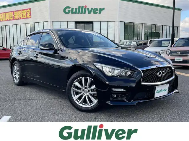 日産 スカイライン 200GT－t タイプP 鳥取県 2015(平27)年 4万km スーパーブラック 純正ナビ／フルセグ／ＤＶＤ／ＣＤ／ＢＴ/アラウンドビュー/ビルトインＥＴＣ/ドライブレコーダー/黒レザーシート/前席パワーシート/前席シートヒーター/衝突軽減ブレーキ/レーダークルーズコントロール/前後クリアランスソナー/ＬＥＤヘットライト/純正フォグライト/プッシュエンジンスタート/純正１７インチアルミホイール/スマートキーｘ２