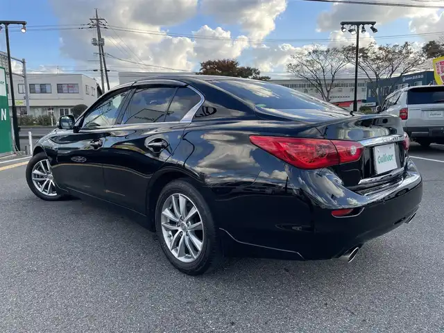 日産 スカイライン 200GT－t タイプP 鳥取県 2015(平27)年 4万km スーパーブラック 純正ナビ／フルセグ／ＤＶＤ／ＣＤ／ＢＴ/アラウンドビュー/ビルトインＥＴＣ/ドライブレコーダー/黒レザーシート/前席パワーシート/前席シートヒーター/衝突軽減ブレーキ/レーダークルーズコントロール/前後クリアランスソナー/ＬＥＤヘットライト/純正フォグライト/プッシュエンジンスタート/純正１７インチアルミホイール/スマートキーｘ２