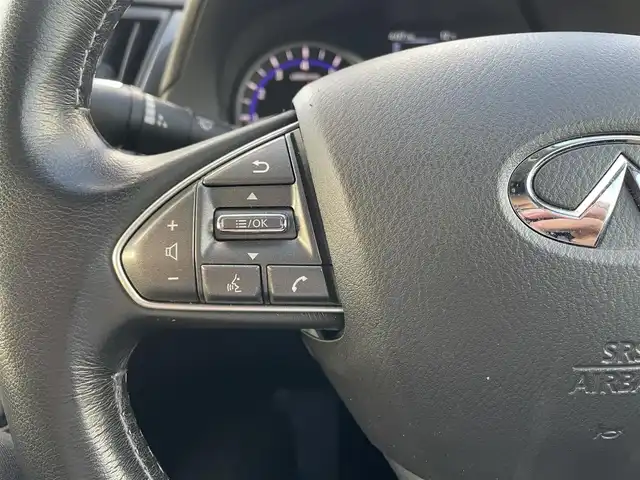 日産 スカイライン 200GT－t タイプP 鳥取県 2015(平27)年 4万km スーパーブラック 純正ナビ／フルセグ／ＤＶＤ／ＣＤ／ＢＴ/アラウンドビュー/ビルトインＥＴＣ/ドライブレコーダー/黒レザーシート/前席パワーシート/前席シートヒーター/衝突軽減ブレーキ/レーダークルーズコントロール/前後クリアランスソナー/ＬＥＤヘットライト/純正フォグライト/プッシュエンジンスタート/純正１７インチアルミホイール/スマートキーｘ２