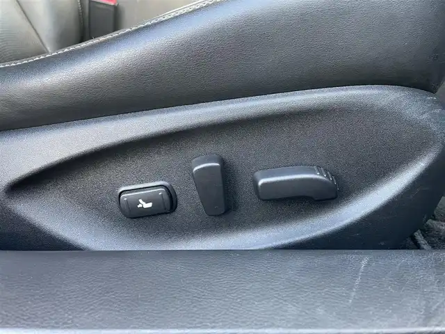 日産 スカイライン 200GT－t タイプP 鳥取県 2015(平27)年 4万km スーパーブラック 純正ナビ／フルセグ／ＤＶＤ／ＣＤ／ＢＴ/アラウンドビュー/ビルトインＥＴＣ/ドライブレコーダー/黒レザーシート/前席パワーシート/前席シートヒーター/衝突軽減ブレーキ/レーダークルーズコントロール/前後クリアランスソナー/ＬＥＤヘットライト/純正フォグライト/プッシュエンジンスタート/純正１７インチアルミホイール/スマートキーｘ２