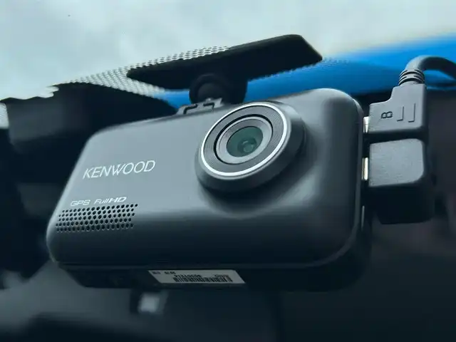 トヨタ クラウン ハイブリッド 静岡県 2015(平27)年 14.6万km ブラック 純正HDDナビ/（FM/AM/Bluetooth/CD）/フルセグTV/テレビキャンセラー/ブラックファブリックシート/前席パワーシート/前後ドラレコ/革巻きハンドル/ハンドルヒーター/フォグランプ/トランクイージークローザー/デュアルエアコン/純正ブラックスパッタリング塗装18AW/プッシュスタート/スマートキー