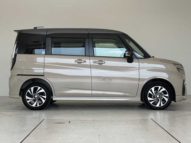 スズキ ソリオ バンディット HV MV 愛知県 2025(令7)年 0.5万km キャラバンアイボリーパールM / ガンメタリック2トーン 純正9型ディスプレイオーディオナビ/全方位カメラ/両側パワースライドドア/レーダークルーズコントロール/シートヒーター/バックカメラ/ヘッドアップディスプレイ/コーナーセンサー/純正アルミホイール/ETC2.0/LEDヘッドライト/オートマチックハイビーム/ドライブレコーダー/衝突軽減システム/フルセグ/CD DVD/Bluetooth/ステアリングスイッチ/スマートキー/プッシュスタート