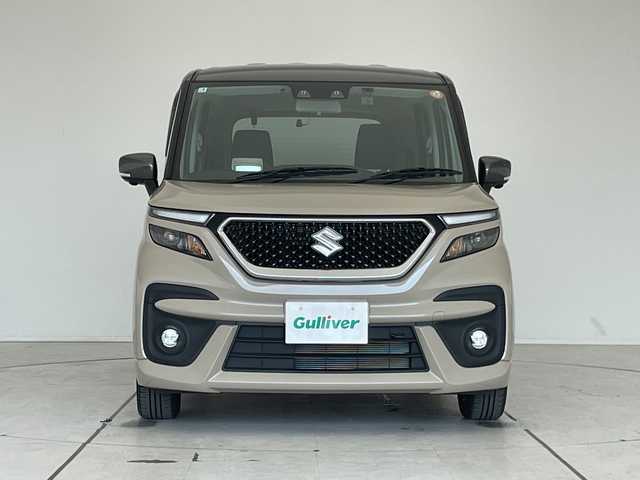 スズキ ソリオ バンディット HV MV 愛知県 2025(令7)年 0.5万km キャラバンアイボリーパールM / ガンメタリック2トーン 純正9型ディスプレイオーディオナビ/全方位カメラ/両側パワースライドドア/レーダークルーズコントロール/シートヒーター/バックカメラ/ヘッドアップディスプレイ/コーナーセンサー/純正アルミホイール/ETC2.0/LEDヘッドライト/オートマチックハイビーム/ドライブレコーダー/衝突軽減システム/フルセグ/CD DVD/Bluetooth/ステアリングスイッチ/スマートキー/プッシュスタート