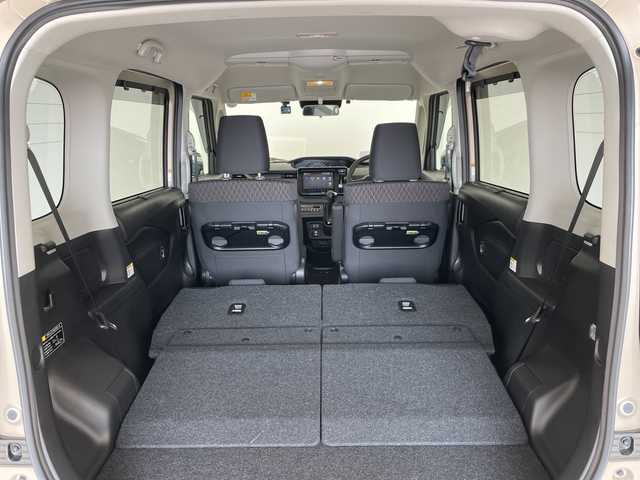 スズキ ソリオ バンディット HV MV 愛知県 2025(令7)年 0.5万km キャラバンアイボリーパールM / ガンメタリック2トーン 純正9型ディスプレイオーディオナビ/全方位カメラ/両側パワースライドドア/レーダークルーズコントロール/シートヒーター/バックカメラ/ヘッドアップディスプレイ/コーナーセンサー/純正アルミホイール/ETC2.0/LEDヘッドライト/オートマチックハイビーム/ドライブレコーダー/衝突軽減システム/フルセグ/CD DVD/Bluetooth/ステアリングスイッチ/スマートキー/プッシュスタート