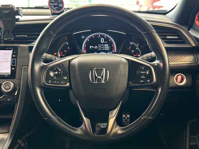 ホンダ シビック ハッチバック ホンダセンシング 岐阜県 2019(令1)年 4.8万km クリスタルブラックパール 純正ナビ7インチ/プッシュスタート/社外ターボタイマー/社外フロントスポイラー/社外リヤトランクスポイラー/フォグ/サイドバイザー/スタッドレスタイヤ積み込み/カーボンミラーカバー/ETC/社外アルミホイール/レーンキープアシスト/純正マット/クルーズコントロール/スマートキー/取扱説明書/LEDヘッドライト/オートライト/衝突軽減システム