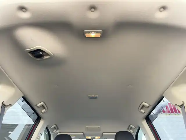 三菱 アウトランダー ＰＨＥＶ G セーフティパッケージ 群馬県 2016(平28)年 8万km レッドメタリック 純正ＳＤナビ　/バックカメラ　/フルセグ　/充電ケーブル　/黒ハーフレザーシート　/１００Ｖ充電　/前席シートヒーター　/Ｄ席パワーシート　/ステアリングヒーター　/アダプティブクルーズコントロール　/純正フロアマット/パワーステアリング/LEDヘッドライト