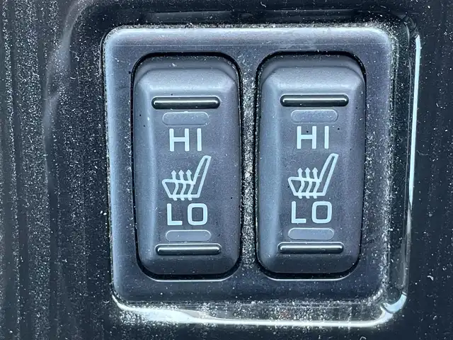 三菱 アウトランダー ＰＨＥＶ G セーフティパッケージ 群馬県 2016(平28)年 8万km レッドメタリック 純正ＳＤナビ　/バックカメラ　/フルセグ　/充電ケーブル　/黒ハーフレザーシート　/１００Ｖ充電　/前席シートヒーター　/Ｄ席パワーシート　/ステアリングヒーター　/アダプティブクルーズコントロール　/純正フロアマット/パワーステアリング/LEDヘッドライト