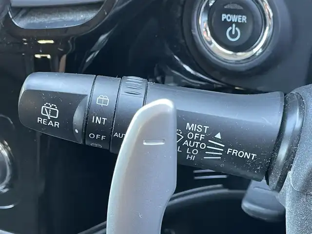 三菱 アウトランダー ＰＨＥＶ G セーフティパッケージ 群馬県 2016(平28)年 8万km レッドメタリック 純正ＳＤナビ　/バックカメラ　/フルセグ　/充電ケーブル　/黒ハーフレザーシート　/１００Ｖ充電　/前席シートヒーター　/Ｄ席パワーシート　/ステアリングヒーター　/アダプティブクルーズコントロール　/純正フロアマット/パワーステアリング/LEDヘッドライト