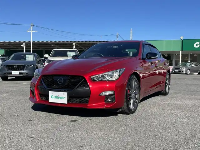 日産 スカイライン 400R 千葉県 2019(令1)年 1.9万km カーマインレッド 黒レザーシート/BOSEサウンドシステム/全方位運転支援システム/・インテリジェントFCW/・インテリジェントエマージェンシーブレーキ/・ハイビームアシスト/アクティブAFS/・インテリジェントペダル/・インテリジェントクルーズコントロール/・インテリジェントBSI/BSW/・インテリジェントLI/LDW/・インテリジェントBUI/・インテリジェントアラウンドビューモニター/純正メーカーオプションナビ/・CD/DVD/MSV/Bluetooth/フルセグ/全席パワーシート/シートヒーター/インテリジェントキー/前後コーナーセンサー/純正19インチアルミホイール/純正LEDヘッドライト/フォグランプ/パドルシフト/社外前後ドライブレコーダー【ZDR026】/ビルトインETC2.0/ドアバイザー/サイド＆カーテンエアバッグ/新車時保証書＆取扱説明書