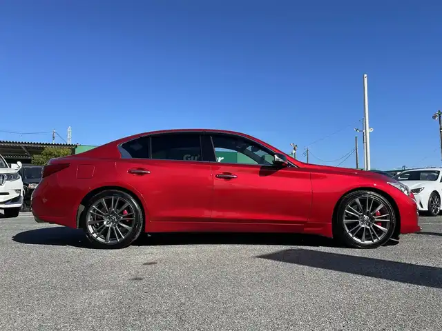 日産 スカイライン 400R 千葉県 2019(令1)年 1.9万km カーマインレッド 黒レザーシート/BOSEサウンドシステム/全方位運転支援システム/・インテリジェントFCW/・インテリジェントエマージェンシーブレーキ/・ハイビームアシスト/アクティブAFS/・インテリジェントペダル/・インテリジェントクルーズコントロール/・インテリジェントBSI/BSW/・インテリジェントLI/LDW/・インテリジェントBUI/・インテリジェントアラウンドビューモニター/純正メーカーオプションナビ/・CD/DVD/MSV/Bluetooth/フルセグ/全席パワーシート/シートヒーター/インテリジェントキー/前後コーナーセンサー/純正19インチアルミホイール/純正LEDヘッドライト/フォグランプ/パドルシフト/社外前後ドライブレコーダー【ZDR026】/ビルトインETC2.0/ドアバイザー/サイド＆カーテンエアバッグ/新車時保証書＆取扱説明書