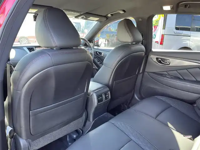 日産 スカイライン 400R 千葉県 2019(令1)年 1.9万km カーマインレッド 黒レザーシート/BOSEサウンドシステム/全方位運転支援システム/・インテリジェントFCW/・インテリジェントエマージェンシーブレーキ/・ハイビームアシスト/アクティブAFS/・インテリジェントペダル/・インテリジェントクルーズコントロール/・インテリジェントBSI/BSW/・インテリジェントLI/LDW/・インテリジェントBUI/・インテリジェントアラウンドビューモニター/純正メーカーオプションナビ/・CD/DVD/MSV/Bluetooth/フルセグ/全席パワーシート/シートヒーター/インテリジェントキー/前後コーナーセンサー/純正19インチアルミホイール/純正LEDヘッドライト/フォグランプ/パドルシフト/社外前後ドライブレコーダー【ZDR026】/ビルトインETC2.0/ドアバイザー/サイド＆カーテンエアバッグ/新車時保証書＆取扱説明書