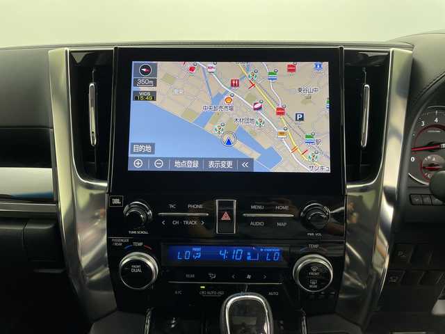 トヨタ アルファード S Cパッケージ 鹿児島県 2020(令2)年 5.6万km ブラック 純正10.5インチメーカーナビ/【AM/FM/CD/DVD/Bluetooth/フルセグTV】/JBLサウンドシステム/純正フリップダウンモニター/ツインムーンルーフ/ドライブレコーダー/パノラミックビューモニター/デジタルインナーミラー/ビルトインETC2.0/トヨタセーフティセンス/・プリクラッシュセーフティ/・レーントレーシングアシスト/・レーダークルーズコントロール/・オートマチックハイビーム/・ロードサインアシスト/・リアクロストラフィックアラート/・ブラインドスポットモニター/・インテリジェントクリアランスソナー/・インテリジェントパーキングアシスト/・先行車発進お知らせ機能/両側パワースライドドア/パワーバックドア/電格ウィンカーミラー/オートブレーキホールド/ドアバイザー/ステアリングヒーター/D/N席2列目シート/ヒーター・エアシート/D/N席列目シート/パワーシート/レザーシート/フロアマット/純正18インチAW/オートライト