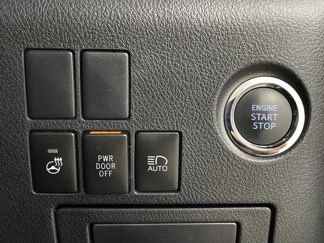 トヨタ アルファード S Cパッケージ 鹿児島県 2020(令2)年 5.6万km ブラック 純正10.5インチメーカーナビ/【AM/FM/CD/DVD/Bluetooth/フルセグTV】/JBLサウンドシステム/純正フリップダウンモニター/ツインムーンルーフ/ドライブレコーダー/パノラミックビューモニター/デジタルインナーミラー/ビルトインETC2.0/トヨタセーフティセンス/・プリクラッシュセーフティ/・レーントレーシングアシスト/・レーダークルーズコントロール/・オートマチックハイビーム/・ロードサインアシスト/・リアクロストラフィックアラート/・ブラインドスポットモニター/・インテリジェントクリアランスソナー/・インテリジェントパーキングアシスト/・先行車発進お知らせ機能/両側パワースライドドア/パワーバックドア/電格ウィンカーミラー/オートブレーキホールド/ドアバイザー/ステアリングヒーター/D/N席2列目シート/ヒーター・エアシート/D/N席列目シート/パワーシート/レザーシート/フロアマット/純正18インチAW/オートライト