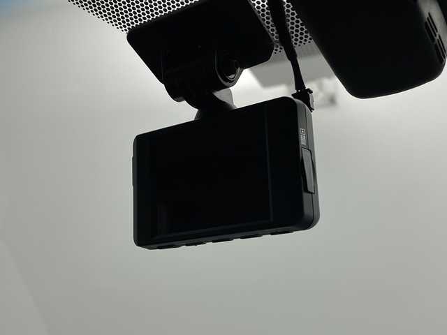 トヨタ アルファード S Cパッケージ 鹿児島県 2020(令2)年 5.6万km ブラック 純正10.5インチメーカーナビ/【AM/FM/CD/DVD/Bluetooth/フルセグTV】/JBLサウンドシステム/純正フリップダウンモニター/ツインムーンルーフ/ドライブレコーダー/パノラミックビューモニター/デジタルインナーミラー/ビルトインETC2.0/トヨタセーフティセンス/・プリクラッシュセーフティ/・レーントレーシングアシスト/・レーダークルーズコントロール/・オートマチックハイビーム/・ロードサインアシスト/・リアクロストラフィックアラート/・ブラインドスポットモニター/・インテリジェントクリアランスソナー/・インテリジェントパーキングアシスト/・先行車発進お知らせ機能/両側パワースライドドア/パワーバックドア/電格ウィンカーミラー/オートブレーキホールド/ドアバイザー/ステアリングヒーター/D/N席2列目シート/ヒーター・エアシート/D/N席列目シート/パワーシート/レザーシート/フロアマット/純正18インチAW/オートライト