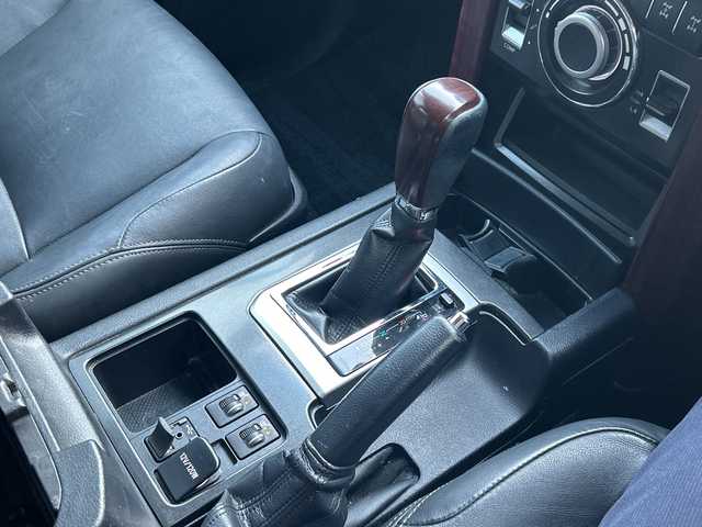 トヨタ ランドクルーザー プラド TZ－G 愛知県 2017(平29)年 13.1万km ブラック 純メーカーSDナビテレビ/フルセグテレビ/バックカメラ/サンルーフ/黒レザーシート/シートヒーター/ドライブレコーダー/ビルドインETC/純18インチAW/新車保証書/取説/スペアキー