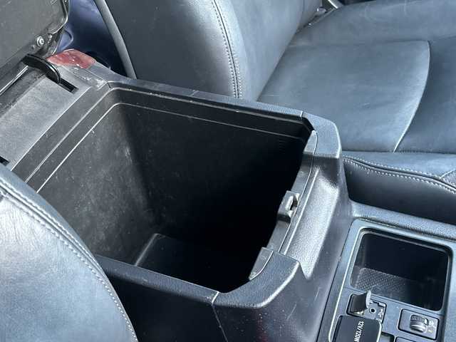 トヨタ ランドクルーザー プラド TZ－G 愛知県 2017(平29)年 13.1万km ブラック 純メーカーSDナビテレビ/フルセグテレビ/バックカメラ/サンルーフ/黒レザーシート/シートヒーター/ドライブレコーダー/ビルドインETC/純18インチAW/新車保証書/取説/スペアキー